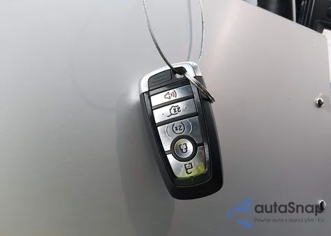 2021 Ford Expedition Limited Max z USA, uszkodzony, nr VIN 1FMJK2ATXMEA17797